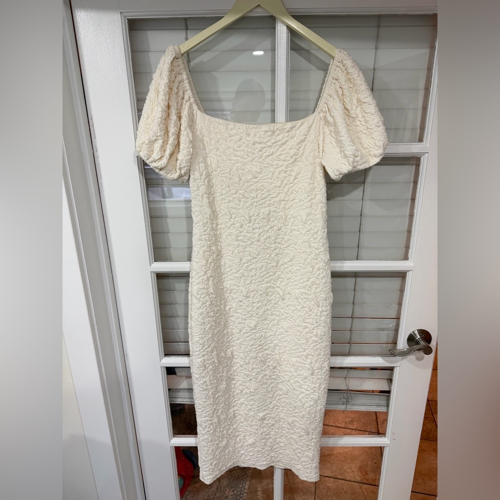 Textured Midi Dress in Ivory *bump friendly*